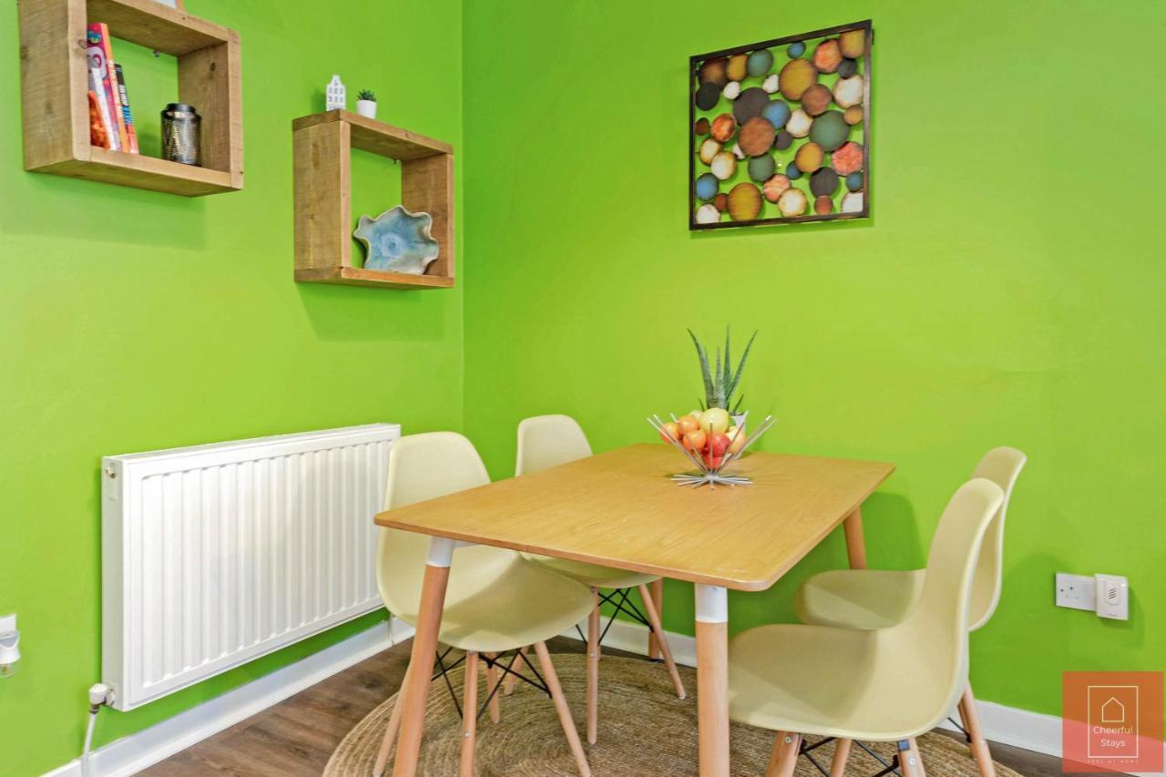 Cheerful Stays: Spacious Flat In Vibrant Leith Edinburg Exteriör bild