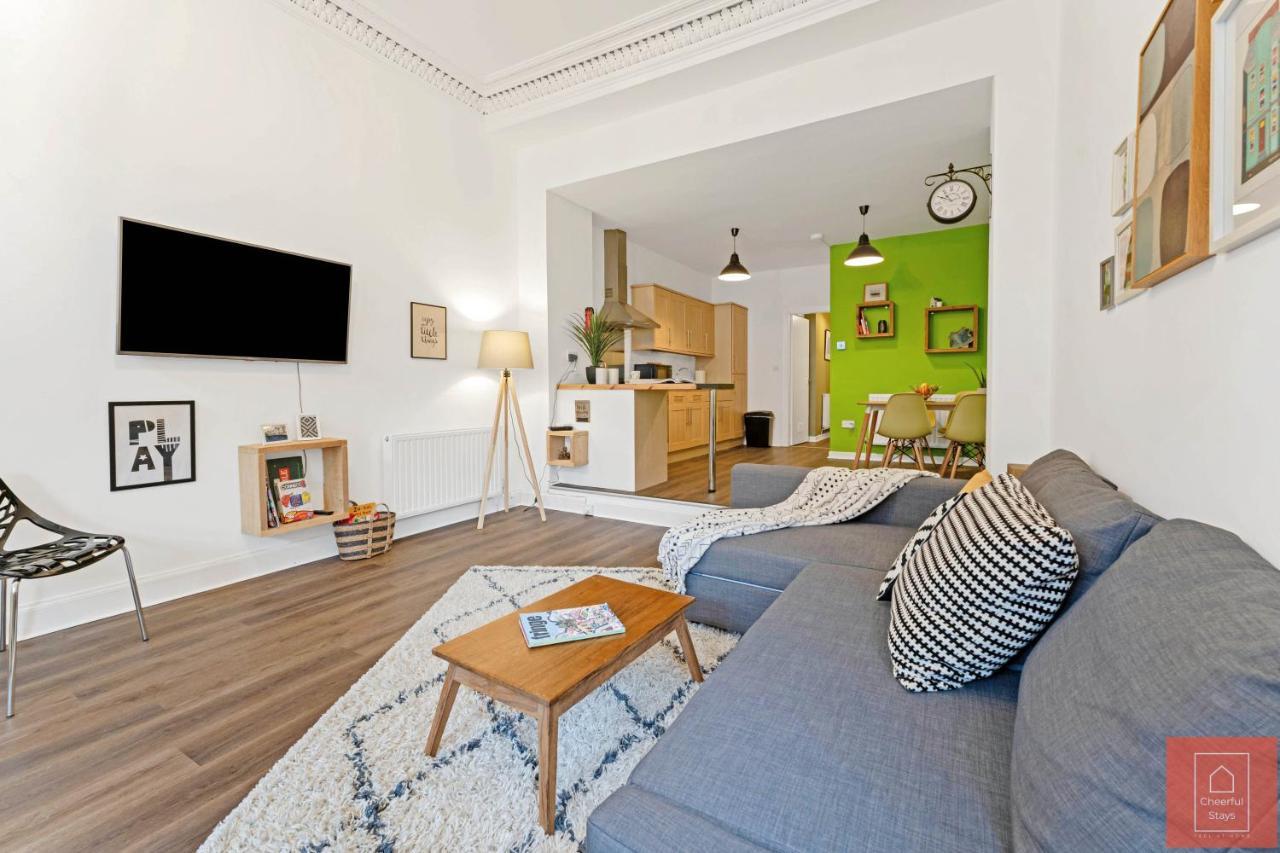 Cheerful Stays: Spacious Flat In Vibrant Leith Edinburg Exteriör bild