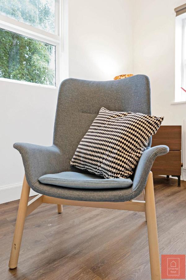 Cheerful Stays: Spacious Flat In Vibrant Leith Edinburg Exteriör bild